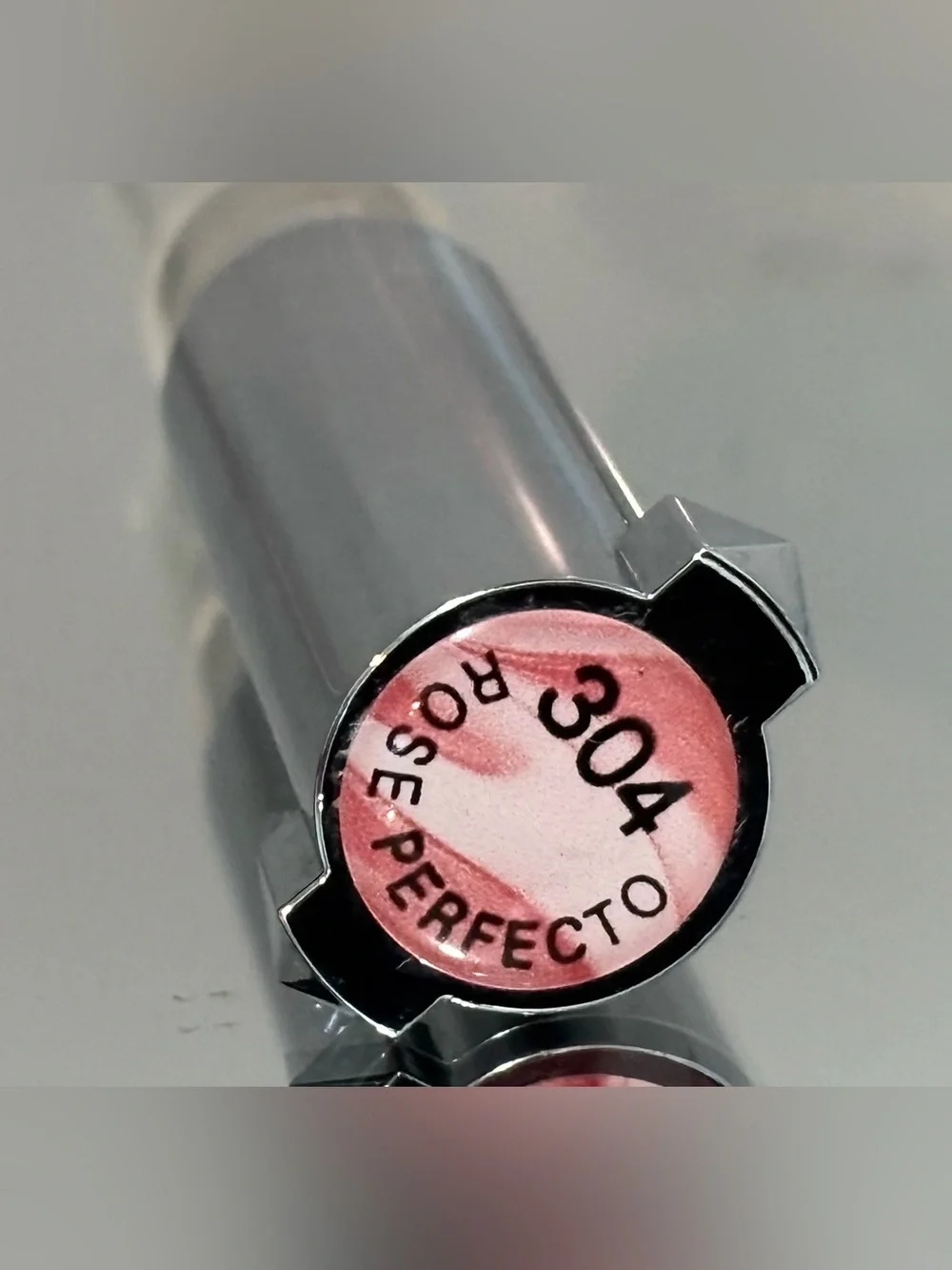 GIVENCHY Le Rose Perfecto lip balm 304 Coral Red